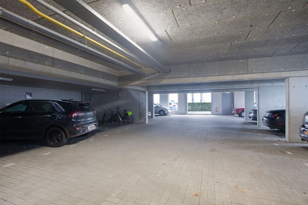 232 m² woonruimte in hartje Wouw - Afbeelding 37