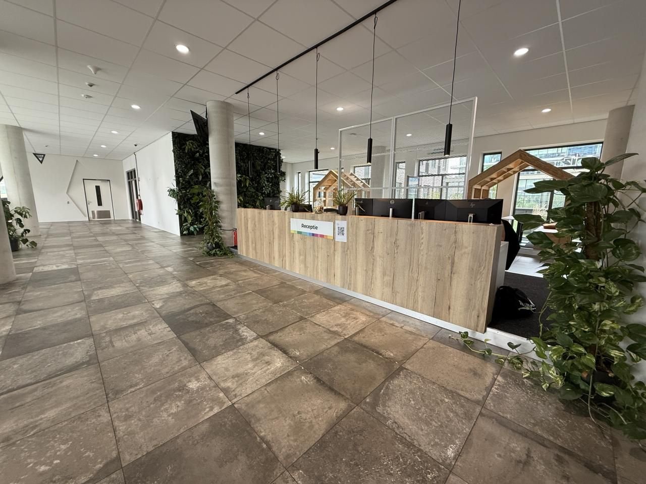 Moderne studio in Bijlmer Centrum - Afbeelding 14