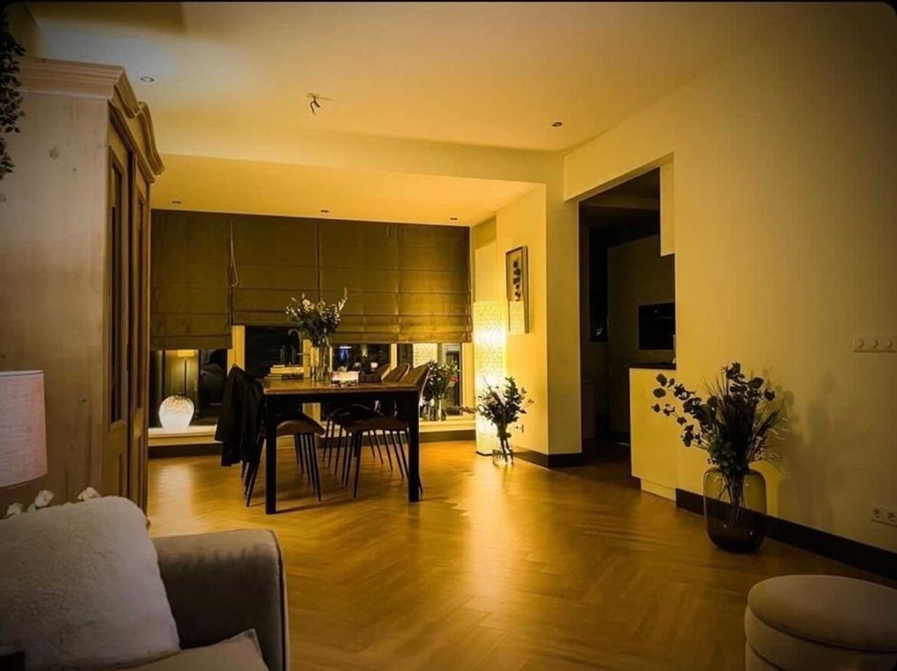 Ruim huis achter de boulevard - Afbeelding 3