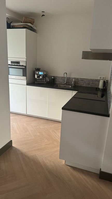 Ruim huis achter de boulevard - Afbeelding 6