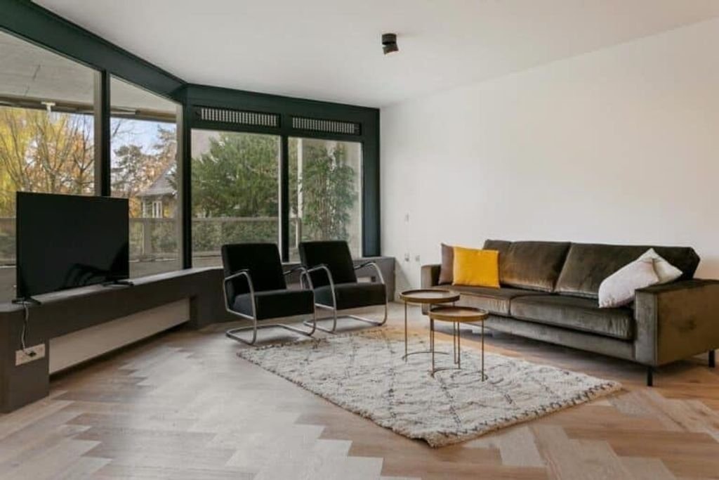 Riant appartement (130m²) met garage in centrum - Afbeelding 3