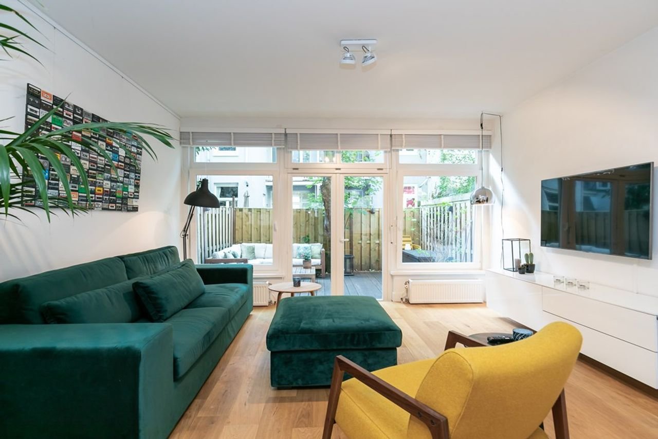 Gerenoveerde benedenwoning met zonnige tuin - Afbeelding 1