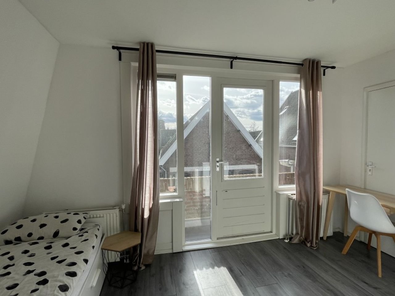 Kamer met eigen balkon vlakbij station Deventer - Afbeelding 3