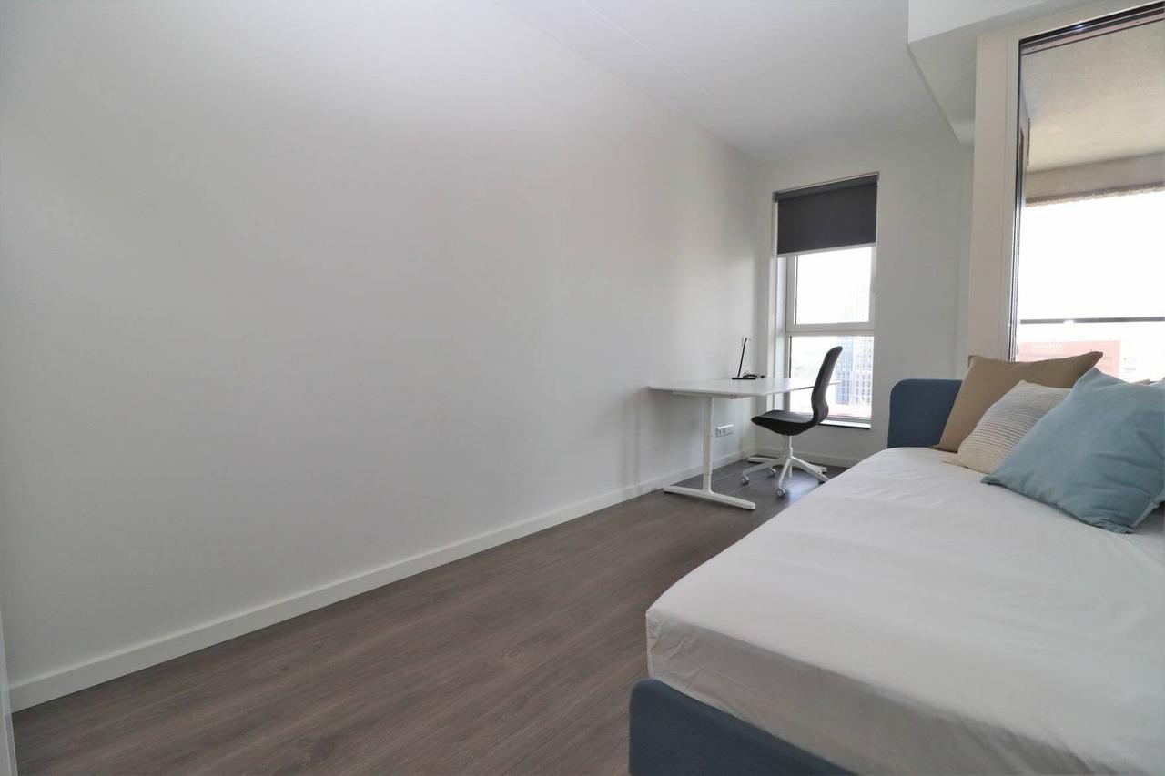 Gemeubileerd 3-kamerappartement met balkon - Afbeelding 10