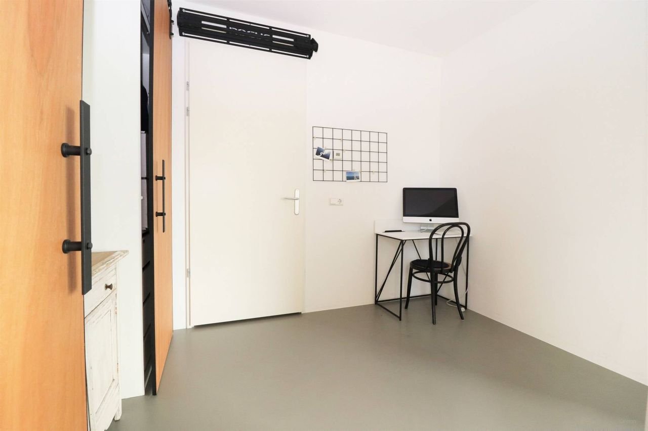 Licht 3-kamerappartement met balkon en parking - Afbeelding 11