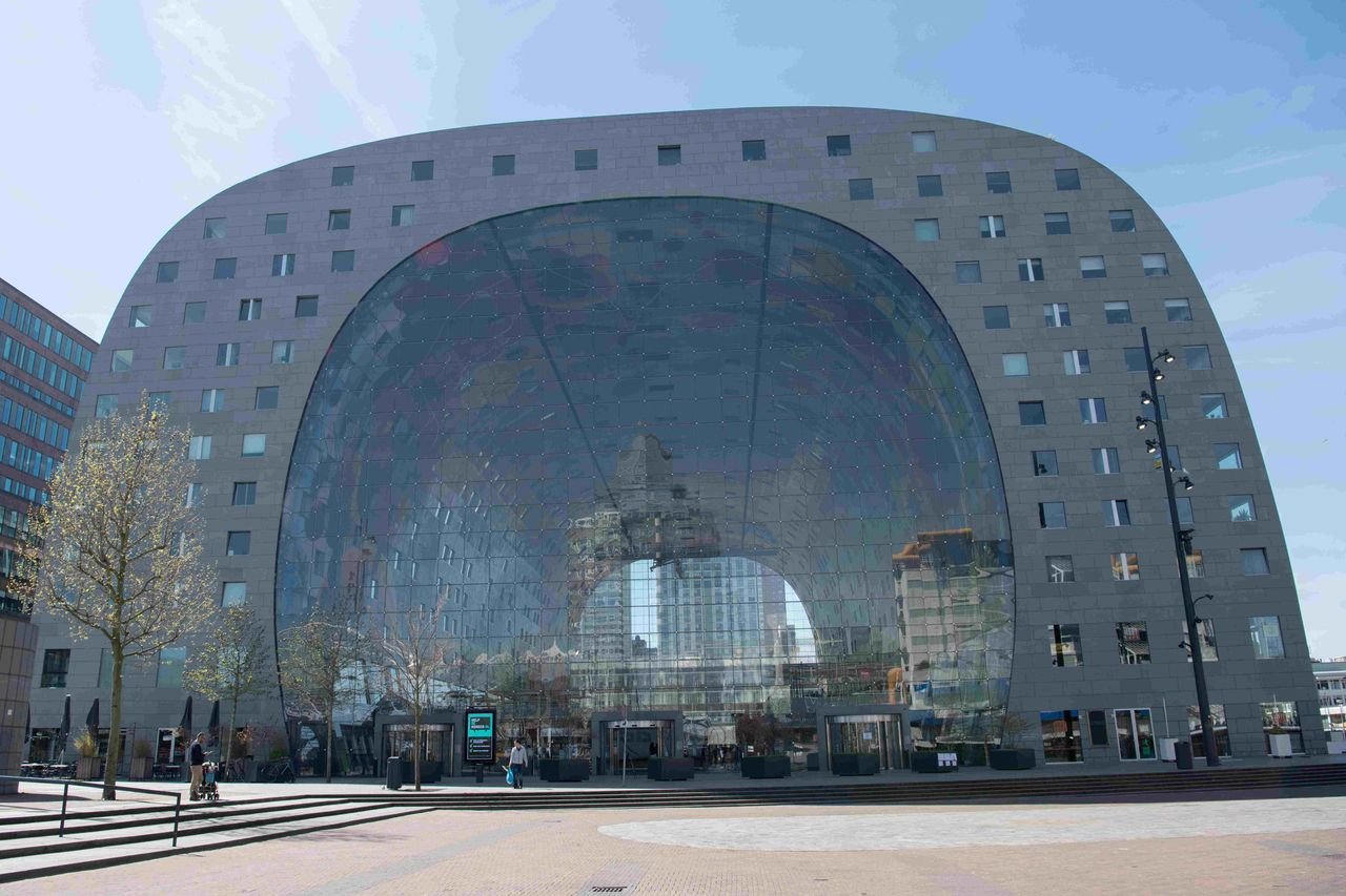 Wonen in de Markthal: Riant hoekappartement - Afbeelding 1