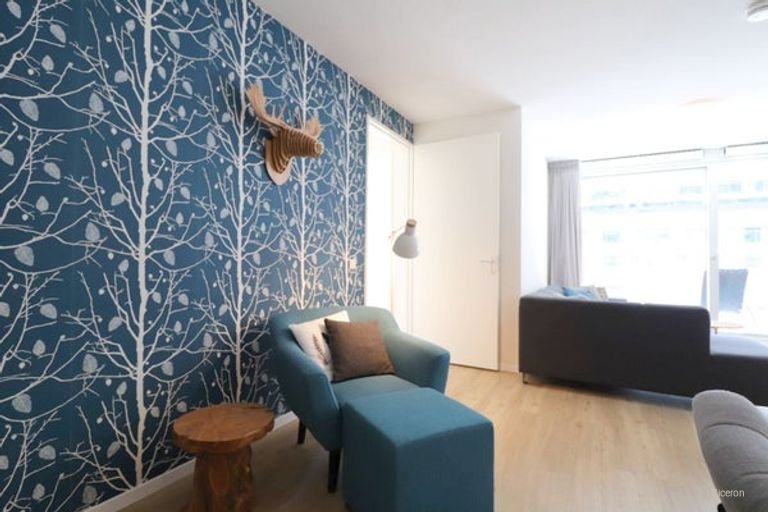 Furnished 96 m² apartment in the Markthal - Image 3