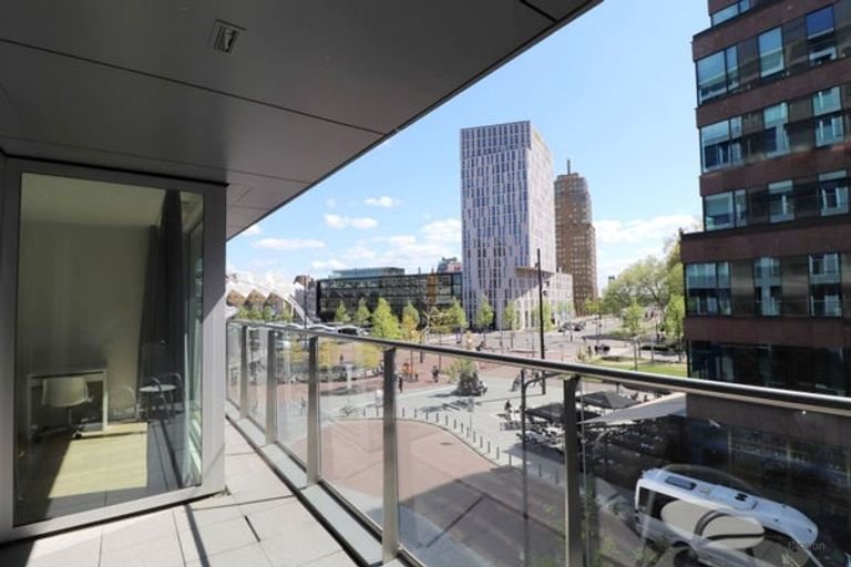 Furnished 96 m² apartment in the Markthal - Image 10