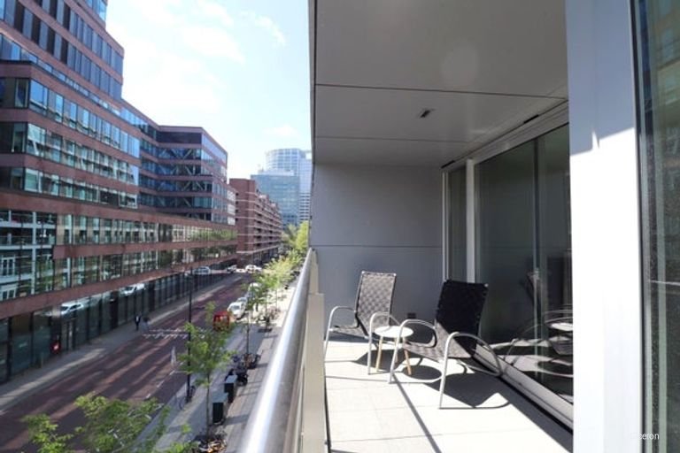 Furnished 96 m² apartment in the Markthal - Image 9