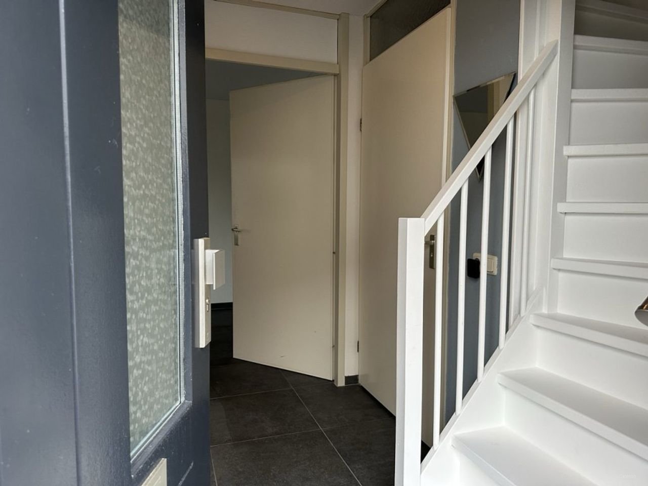 Hoekwoning met garage en zonnepanelen - Afbeelding 6