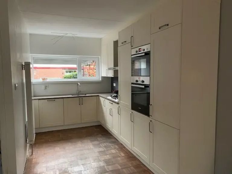 Royale hoekwoning met carport in Meijhorst - Afbeelding 5