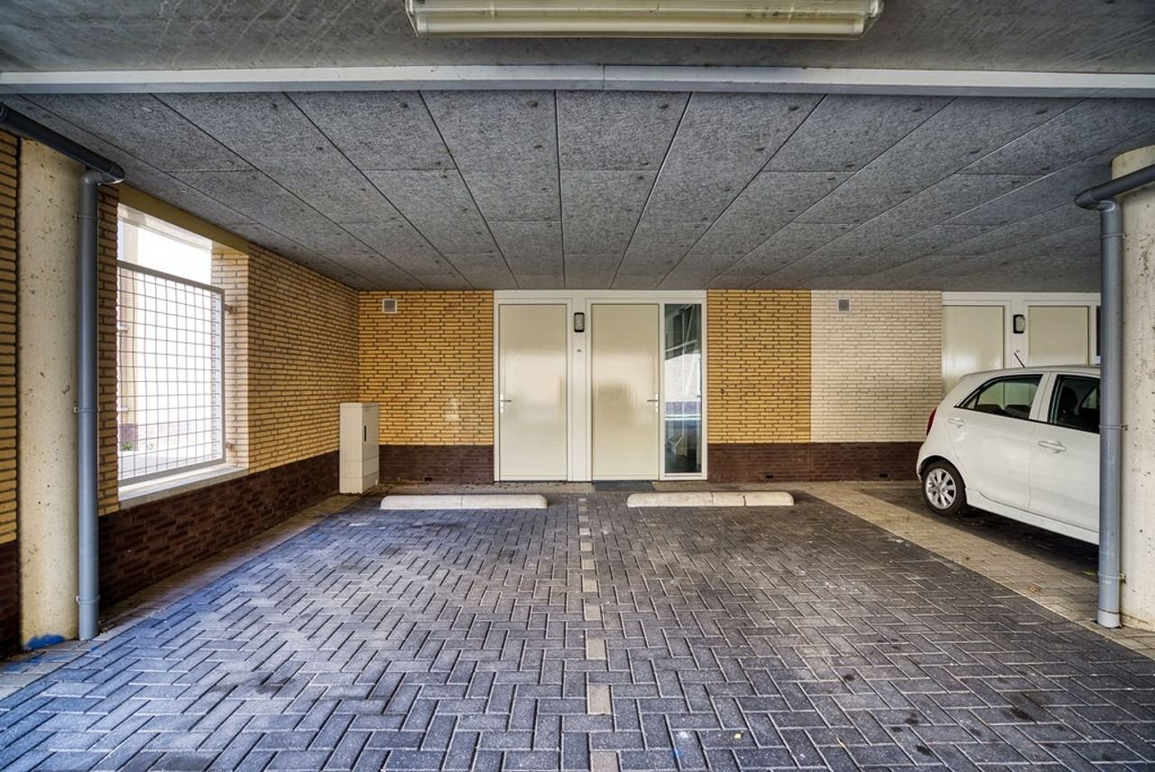 Bright corner house (174 m²) with an expansive terrace - Image 39