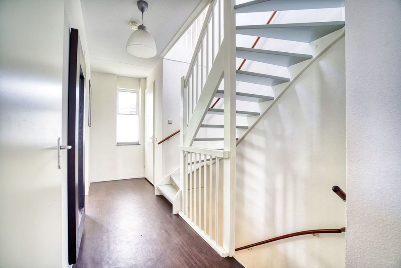 Bright corner house (174 m²) with an expansive terrace - Image 30