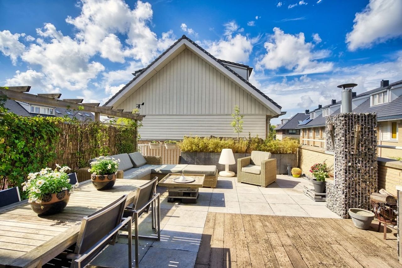 Bright corner house (174 m²) with an expansive terrace - Image 14