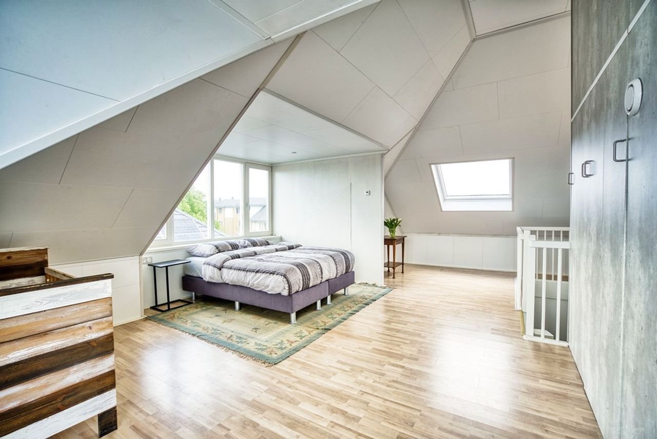 Bright corner house (174 m²) with an expansive terrace - Image 24