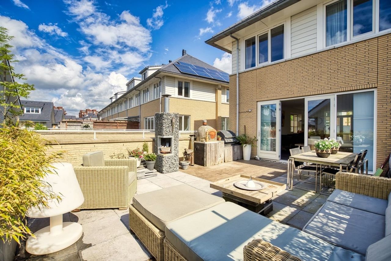 Bright corner house (174 m²) with an expansive terrace - Image 18