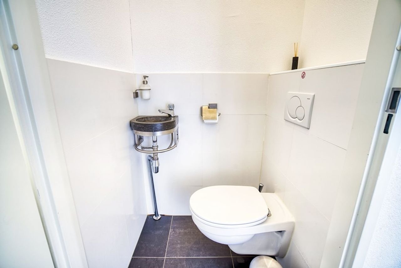 Bright corner house (174 m²) with an expansive terrace - Image 33