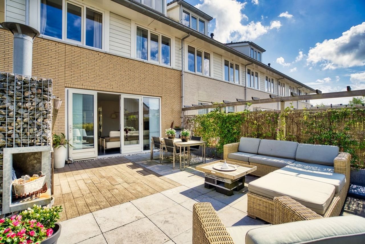 Bright corner house (174 m²) with an expansive terrace - Image 17