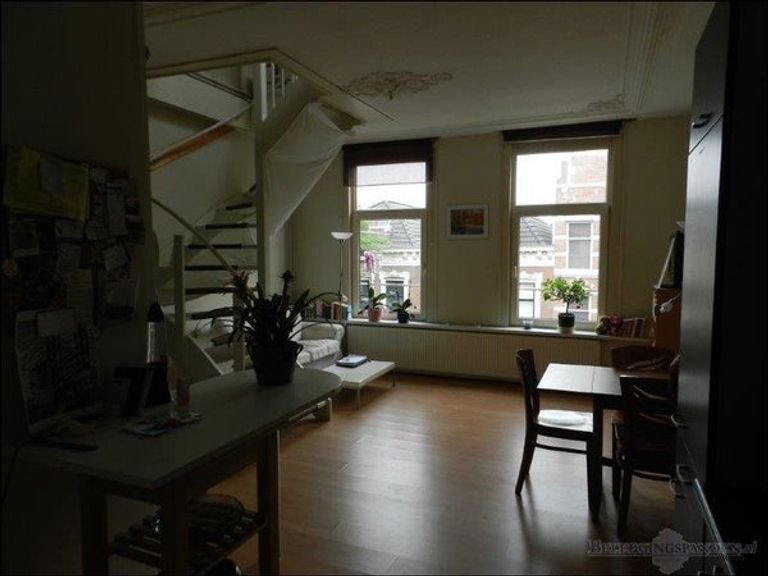 Apartment with balcony on the Nieuwe Binnenweg - Image 5
