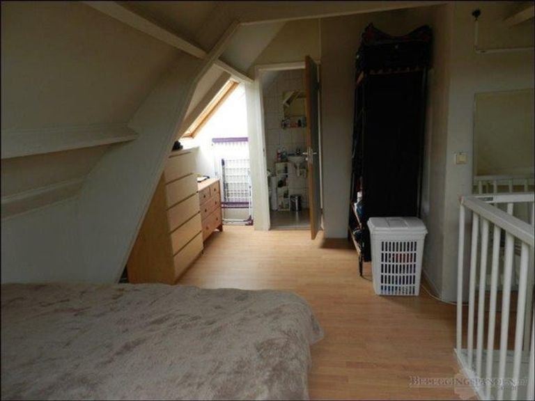 Apartment with balcony on the Nieuwe Binnenweg - Image 6