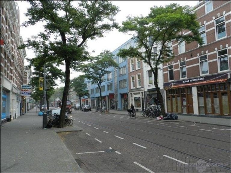 Apartment with balcony on the Nieuwe Binnenweg - Image 2