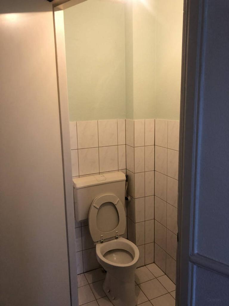 Room near the beach in Scheveningen - Image 3