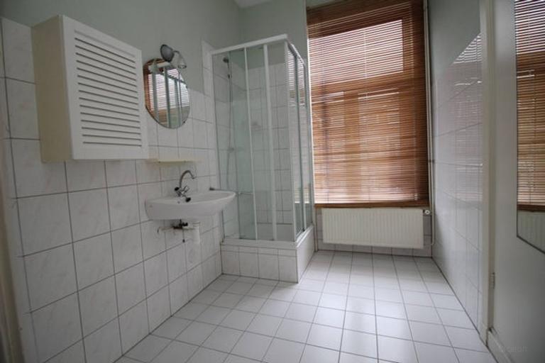Room near the beach in Scheveningen - Image 5