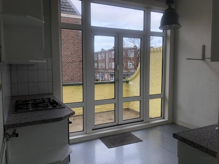 Room near the beach in Scheveningen - Image 8