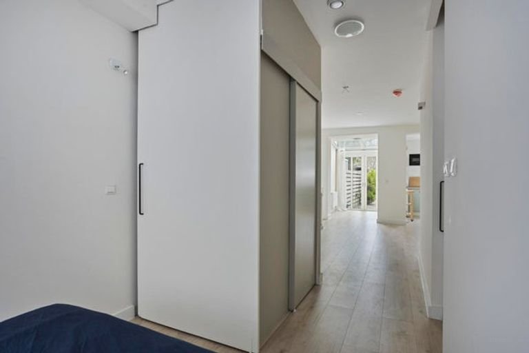 Benedenwoning met tuin bij het Vondelpark - Afbeelding 22