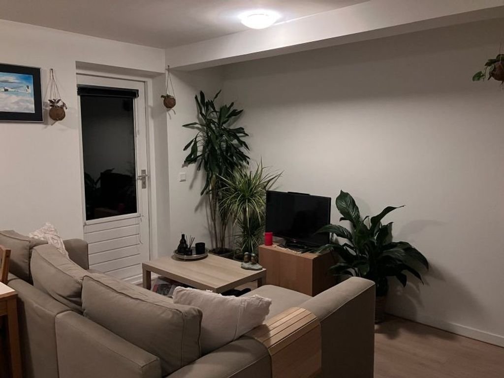 Modern appartement met balkon en parking - Afbeelding 1