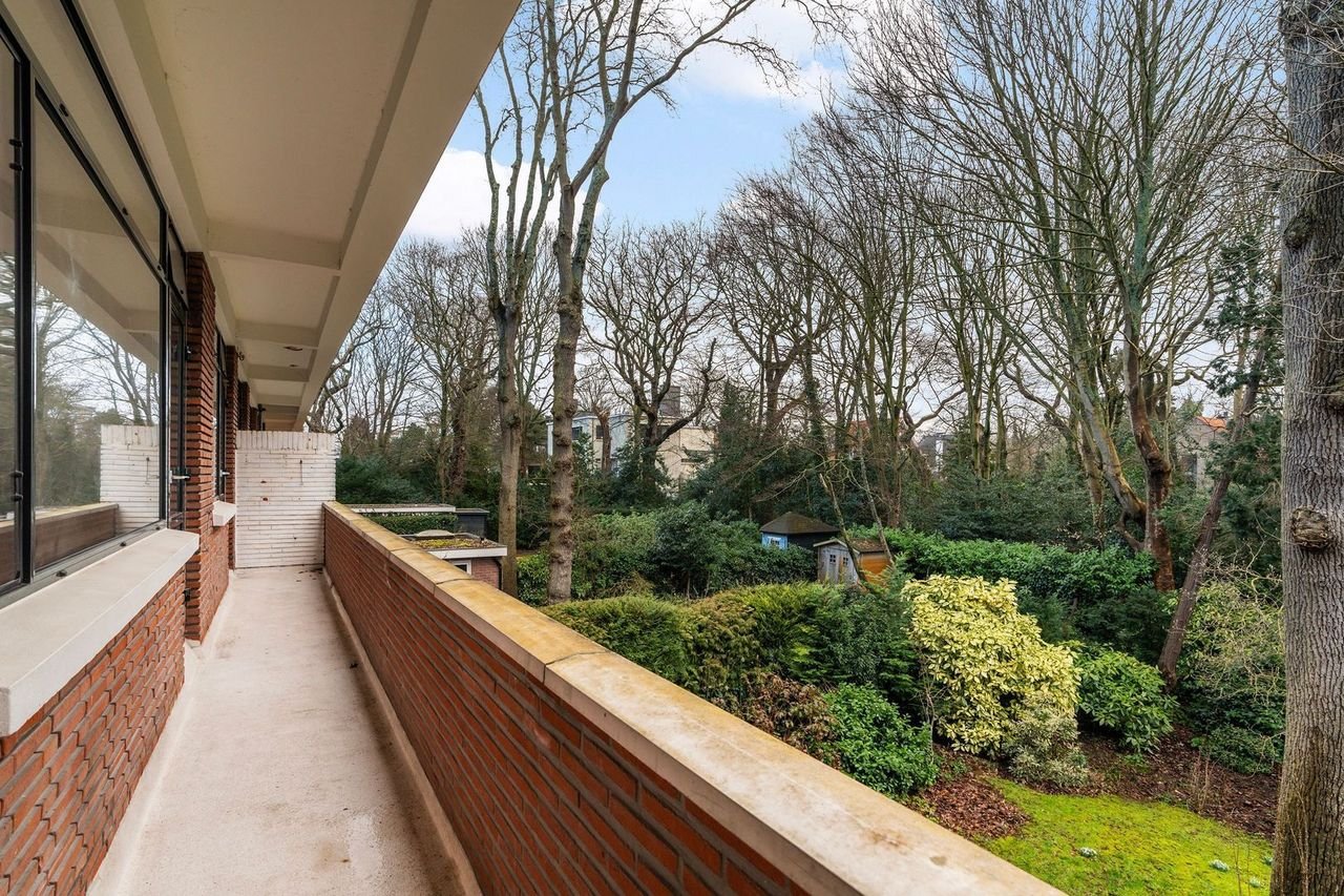 Ruim 5-kamerappartement met parkzicht - Afbeelding 11