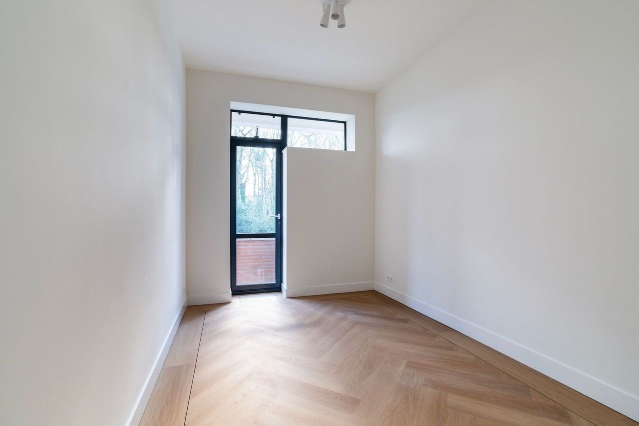 Ruim 5-kamerappartement met parkzicht - Afbeelding 19