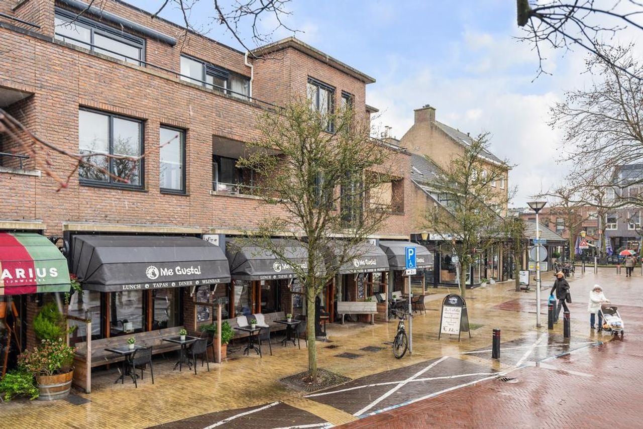 Living with a view of the Wassenaar village square - Image 2