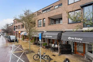Living with a view of the Wassenaar village square