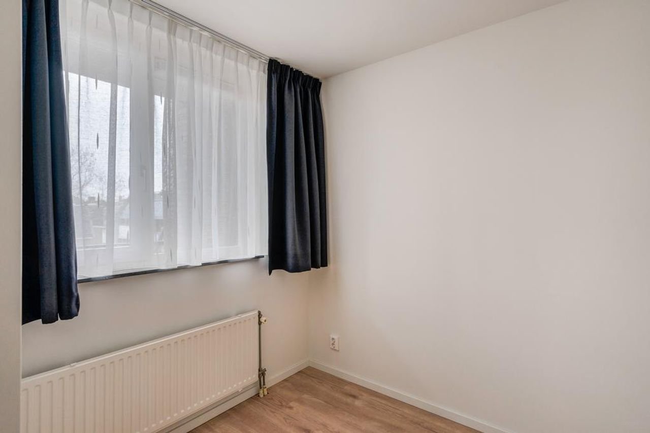 Living with a view of the Wassenaar village square - Image 8