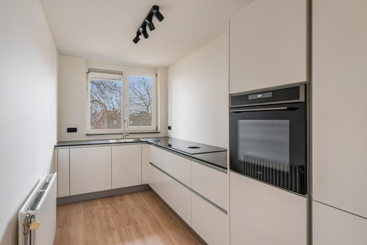 Living with a view of the Wassenaar village square - Image 25