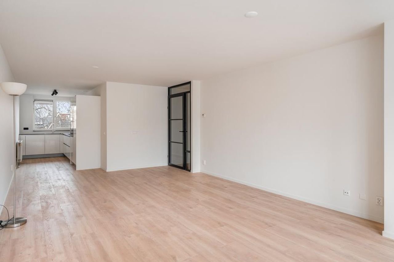 Living with a view of the Wassenaar village square - Image 20