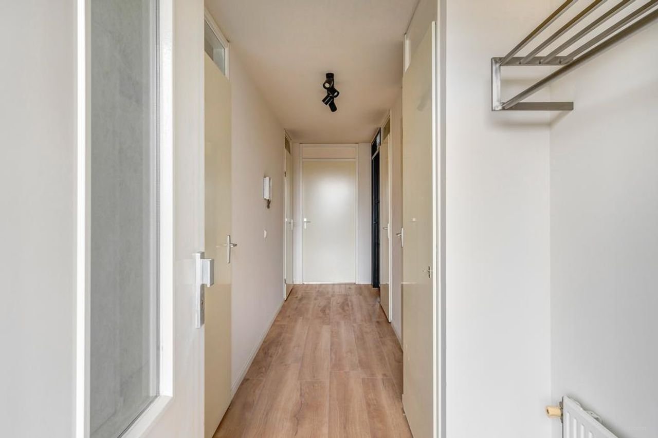 Living with a view of the Wassenaar village square - Image 6