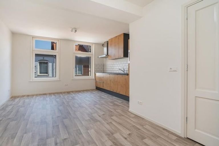 Gasloze maisonnette met eigen parking - Afbeelding 3