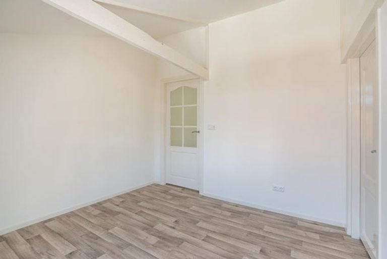 Gasloze maisonnette met eigen parking - Afbeelding 16