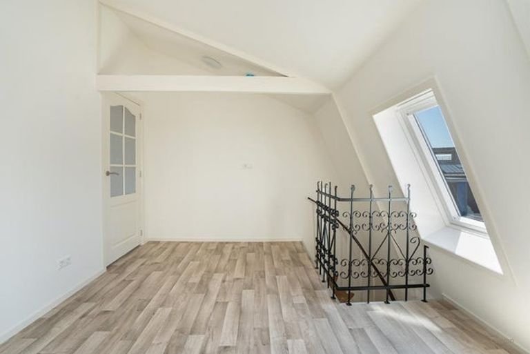 Gasloze maisonnette met eigen parking - Afbeelding 13