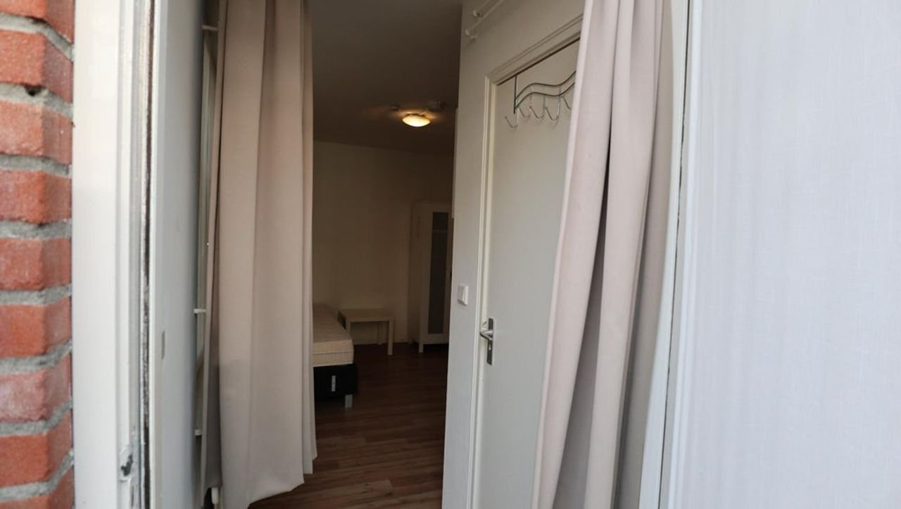 Studentenkamer met eigen badkamer - Afbeelding 2