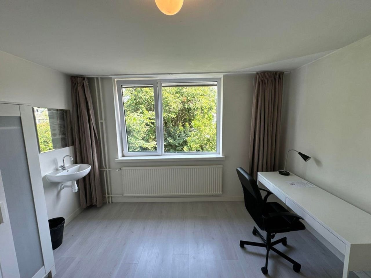 Gemeubileerde kamer bij Catharina Ziekenhuis - Afbeelding 5