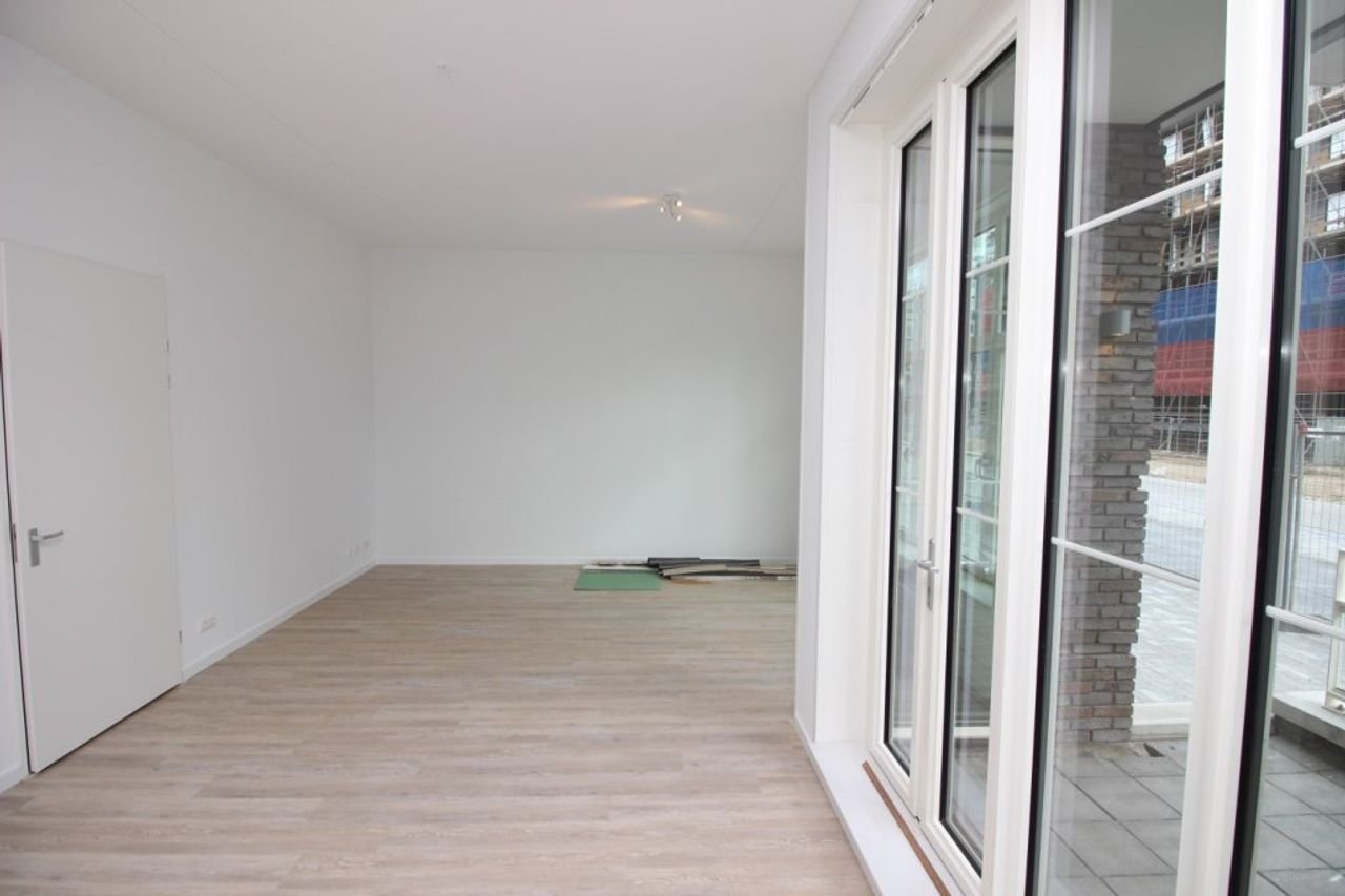 Ground floor apartment Holland Park with terrace - Image 3