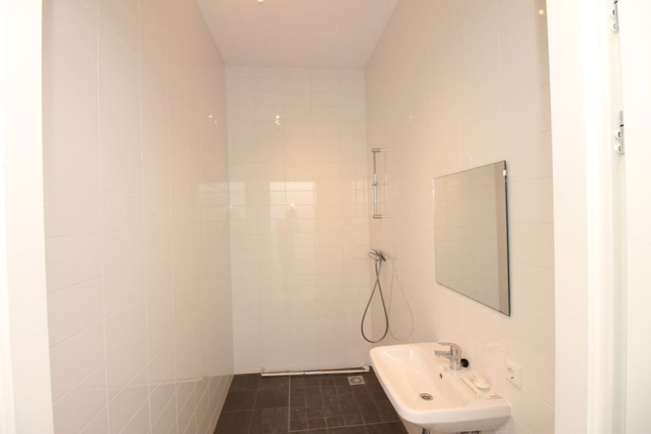 Ground floor apartment Holland Park with terrace - Image 10