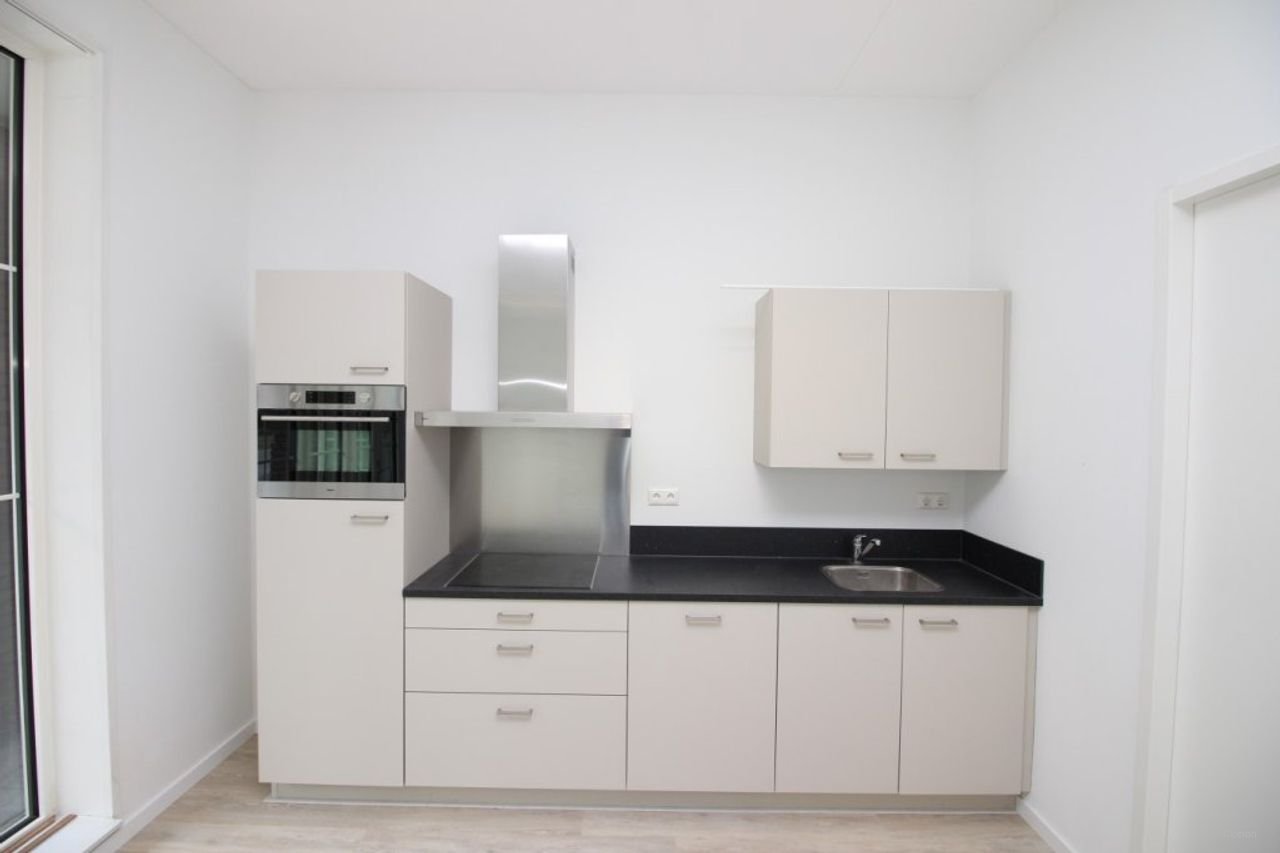 Ground floor apartment Holland Park with terrace - Image 2