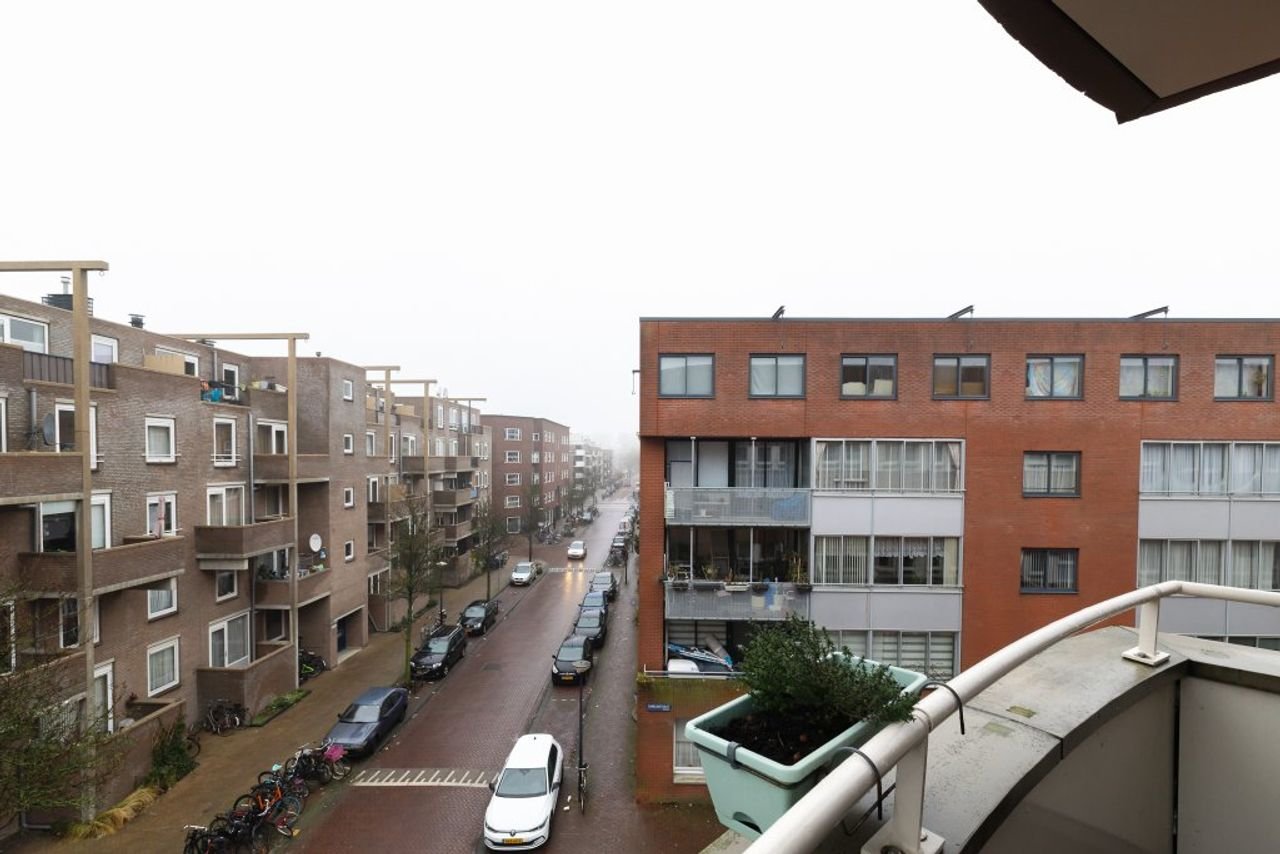 Modern 3-kamer appartement met lift en balkon - Afbeelding 24