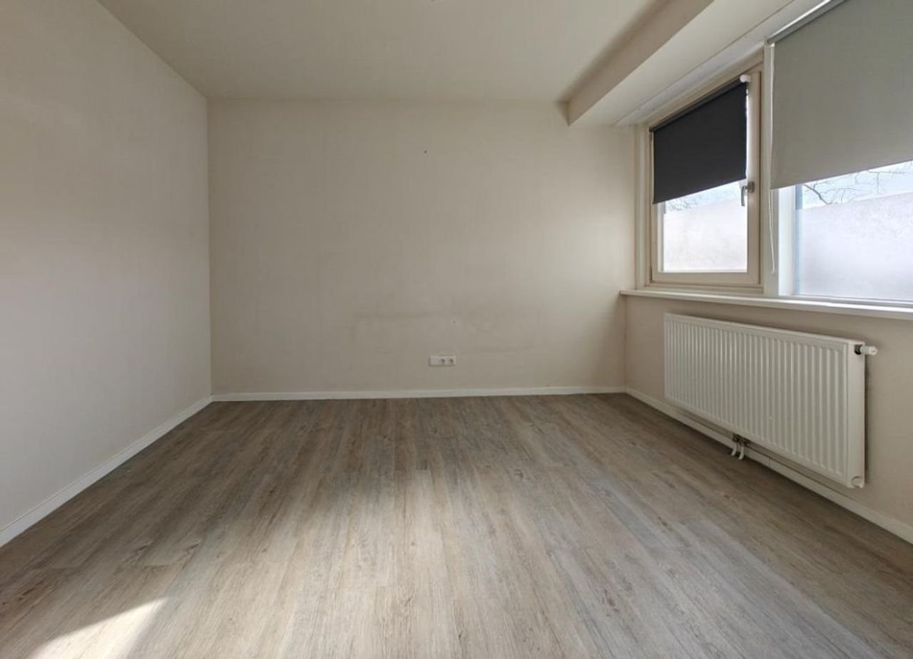 Licht 2-kamer appartement in Emmen - Afbeelding 11