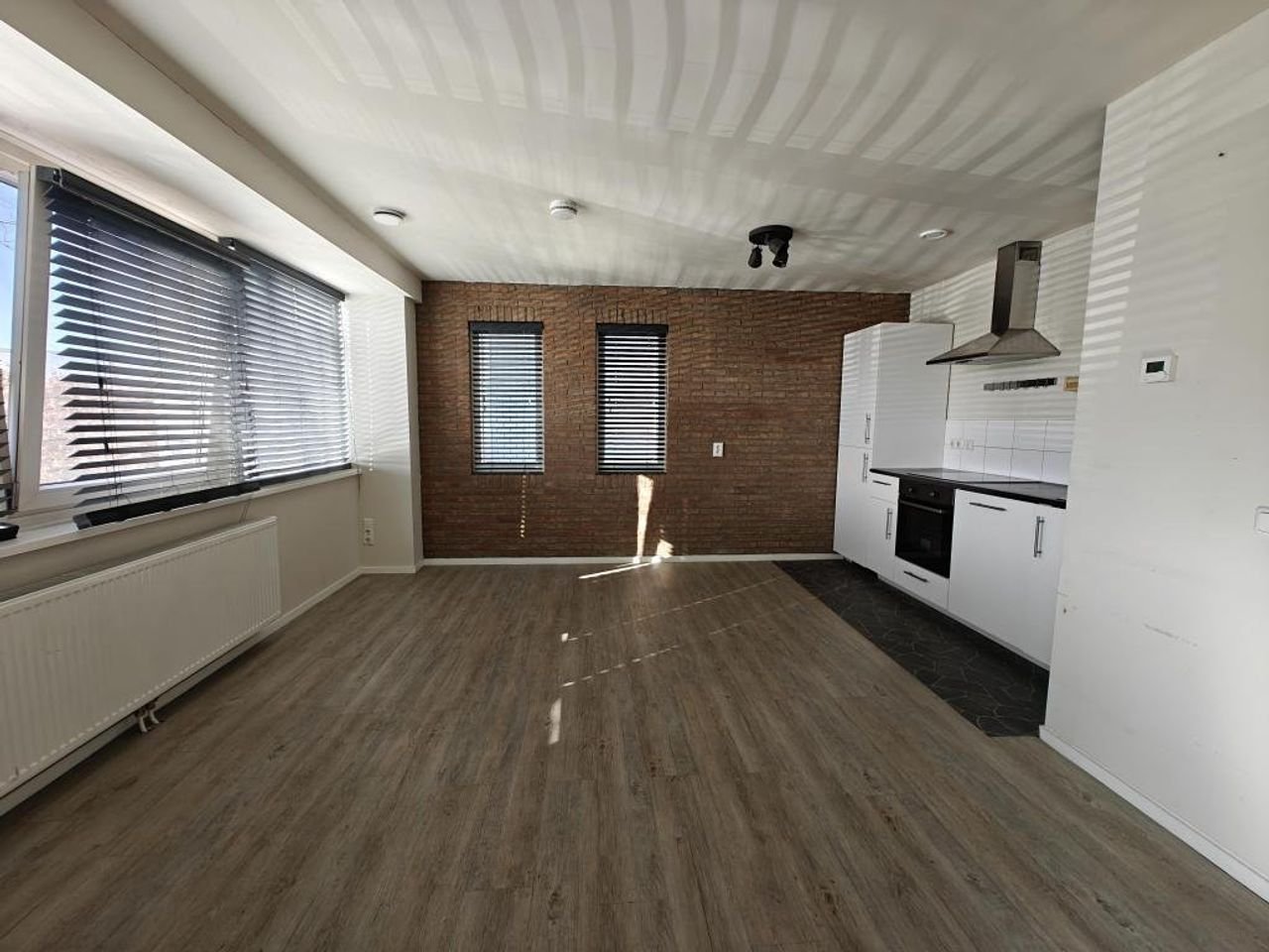 Licht 2-kamer appartement in Emmen - Afbeelding 8