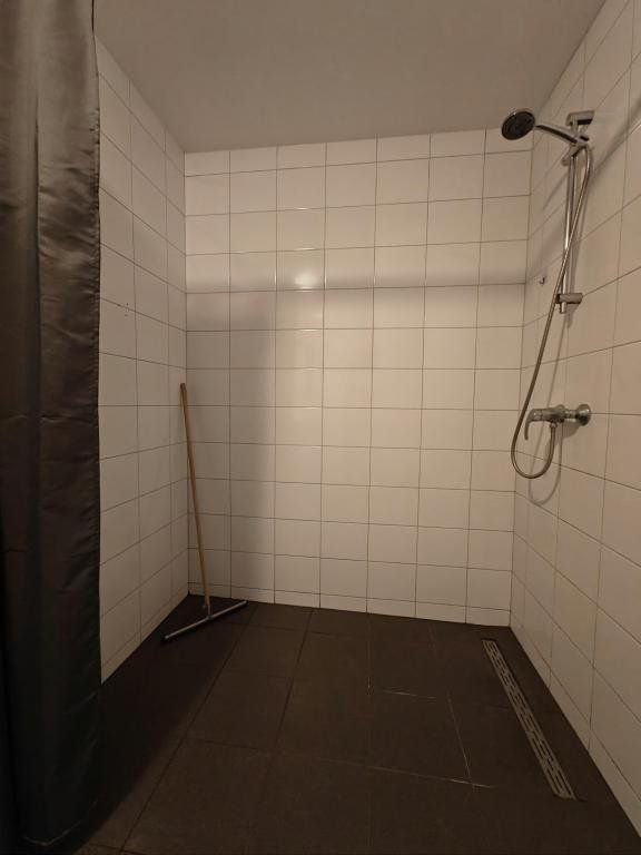 Licht 2-kamer appartement in Emmen - Afbeelding 13